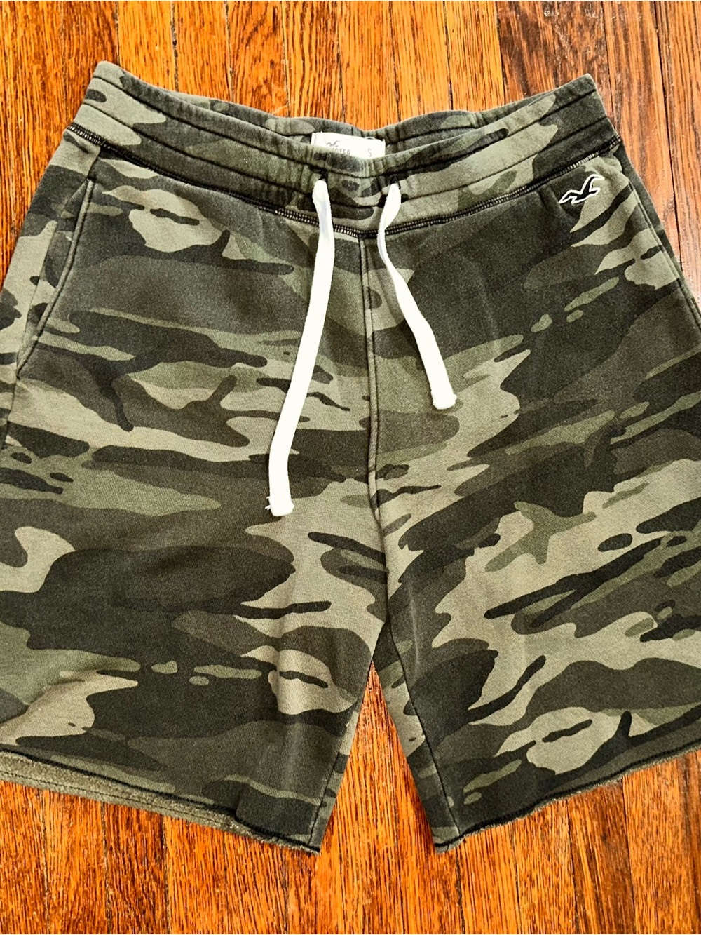 Men’s Small Hollister Camo Shorts